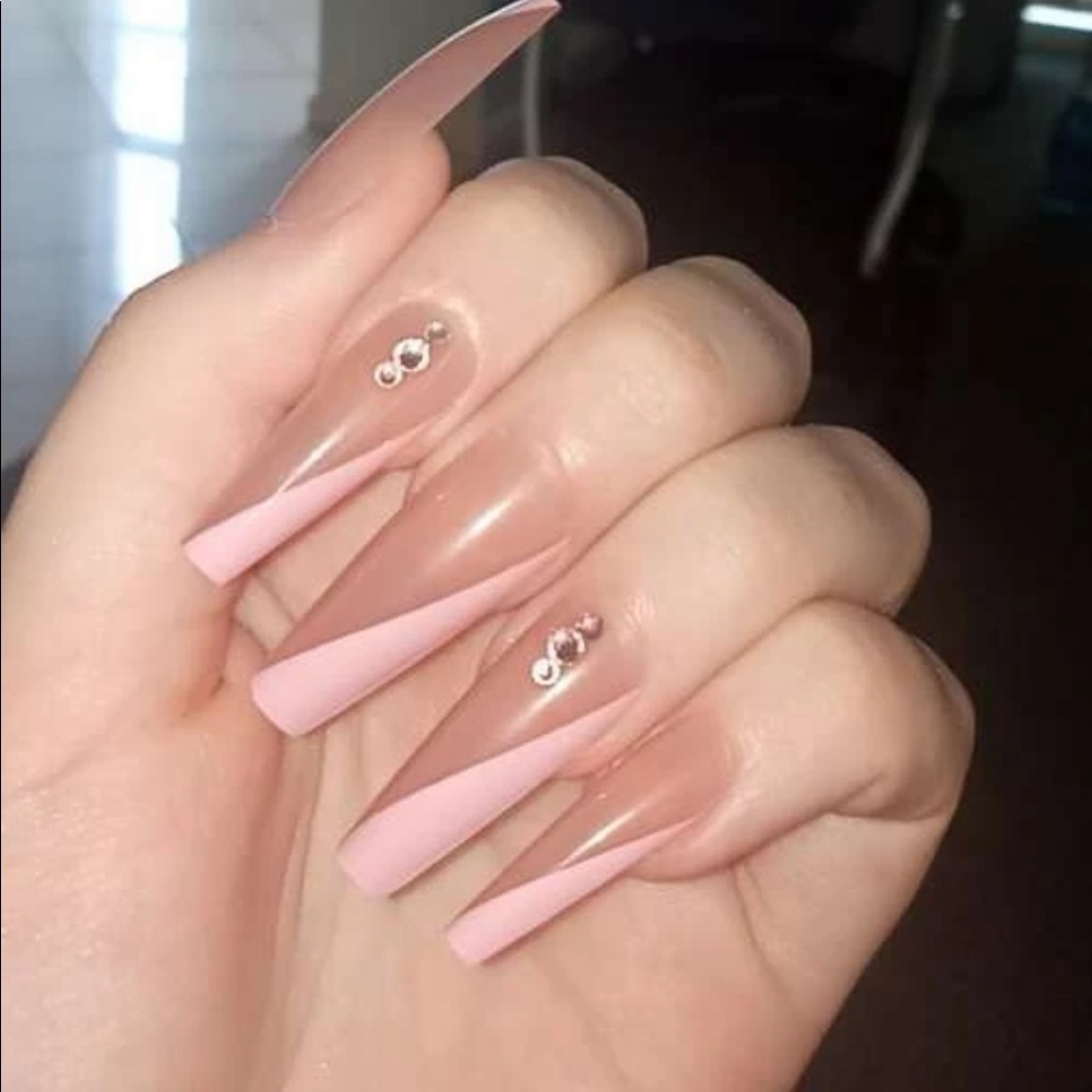 24 piece rhinestone press on nails
